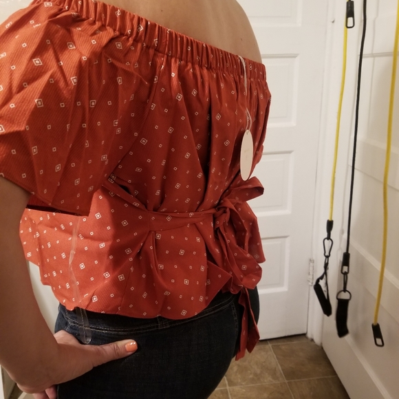 Women's Blouse red shoulder off size small and Medium relaxing top - Picture 3 of 3